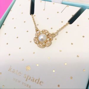 Kate Spade Gold and Pearl Flower Necklace NIB